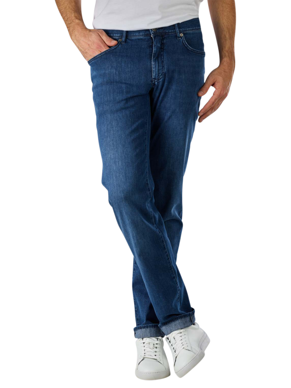 Brax Cadiz Jeans Straight Fit in Medium blue | JEANS.CH
